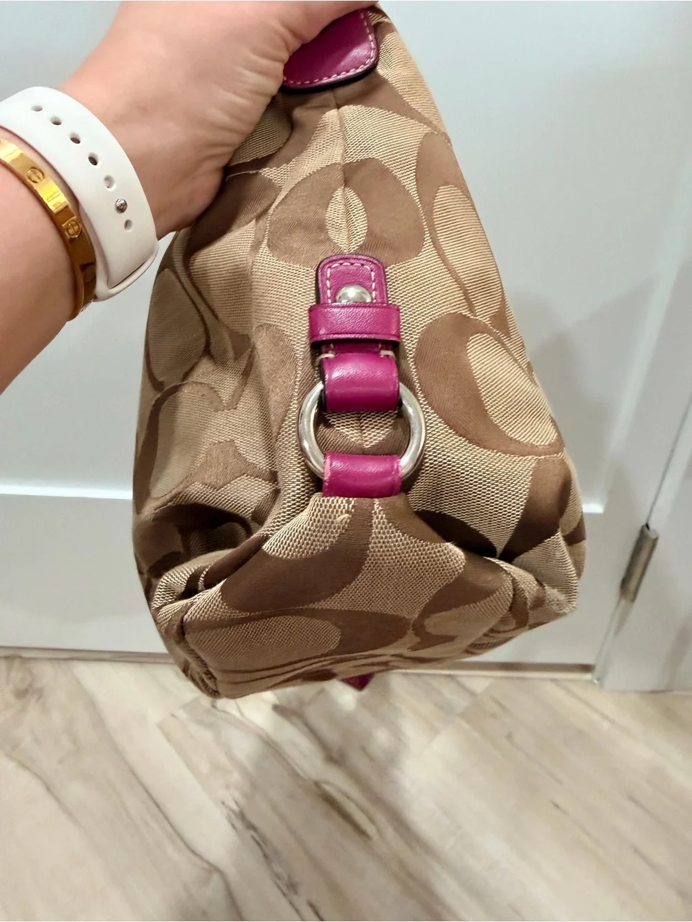 Coach 💗 signature
